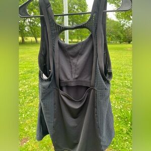 Women's Nike sports tank top with built in support